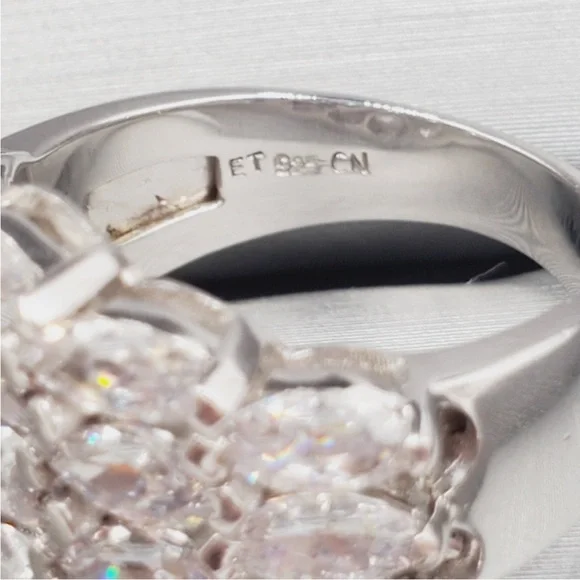 4 Carat Horizontal Marquise Diamond Simulants Rhodium - 925 Sterling Silver Ring